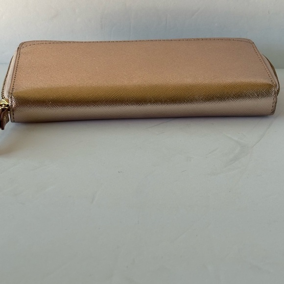 Kate Spade NWOT Rose Gold Zip Around Leather Wallet - Picture 7 of 9